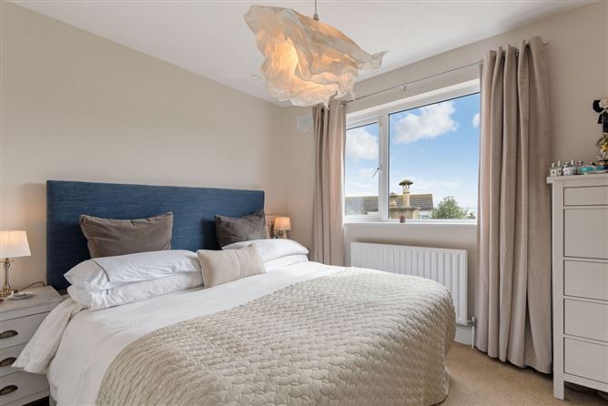 43 Portmarnock Crescent, Portmarnock,   County Dublin