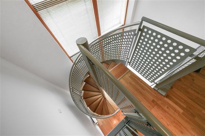 5 Kirkpatrick House, Spencer Dock, Dublin 1