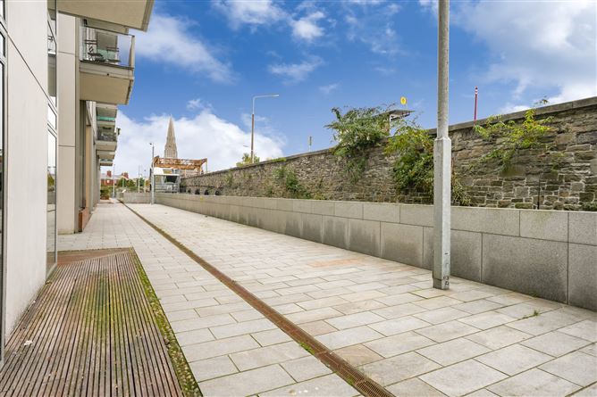 5 Kirkpatrick House, Spencer Dock, Dublin 1