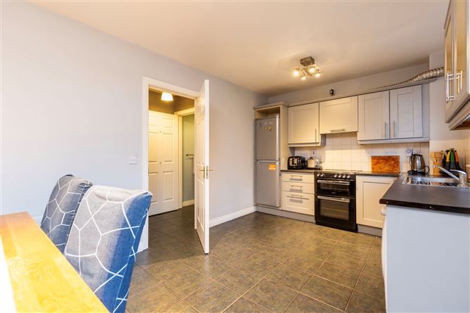 102 Brooklawn, New Ross, Co. Wexford