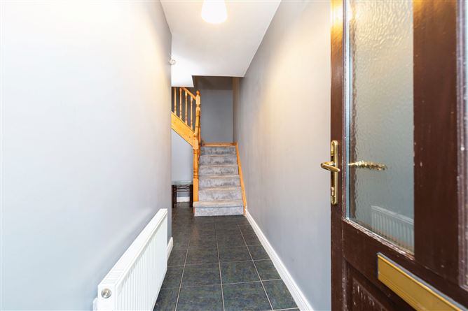 102 Brooklawn, New Ross, Co. Wexford