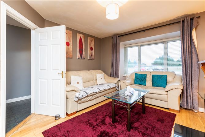 102 Brooklawn, New Ross, Co. Wexford