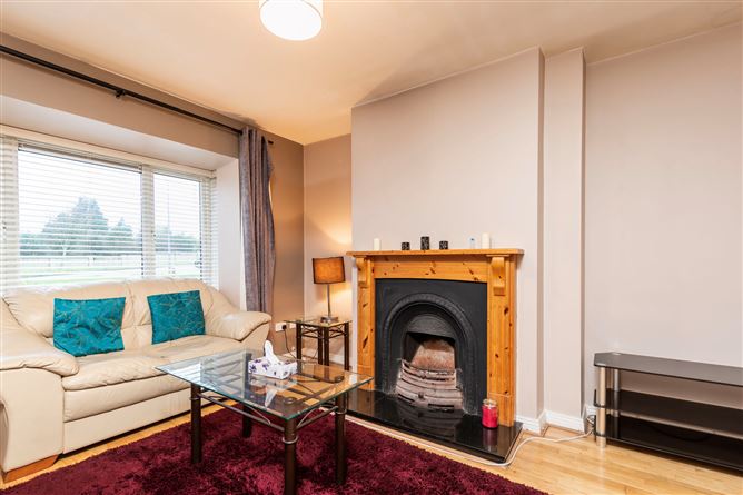 102 Brooklawn, New Ross, Co. Wexford