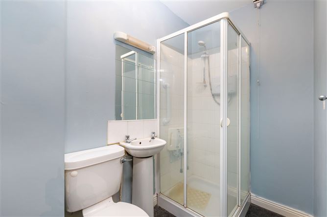 102 Brooklawn, New Ross, Co. Wexford