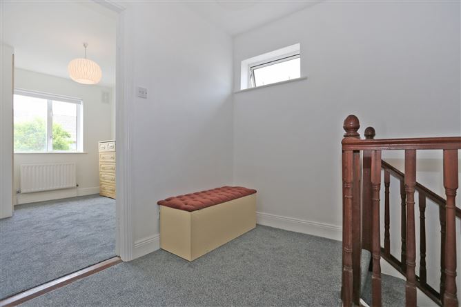6 Castlecourt, Clancy Strand, Limerick