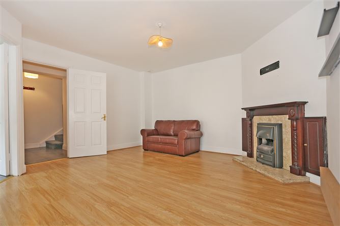 6 Castlecourt, Clancy Strand, Limerick