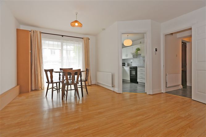 6 Castlecourt, Clancy Strand, Limerick