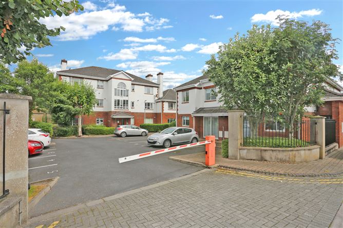6 Castlecourt, Clancy Strand, Limerick