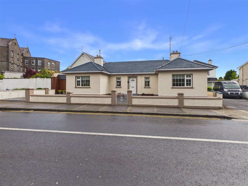 1 Lake Road, Loughrea, Co. Galway