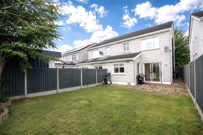 Photo 23 of 29 — 29 Ravenswood Rise, Clonsilla, Dublin 15