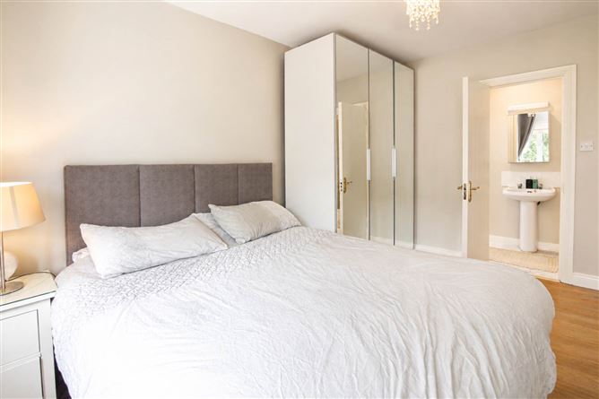 Photo 14 of 29 — 29 Ravenswood Rise, Clonsilla, Dublin 15