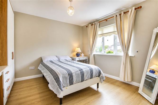 Photo 16 of 29 — 29 Ravenswood Rise, Clonsilla, Dublin 15