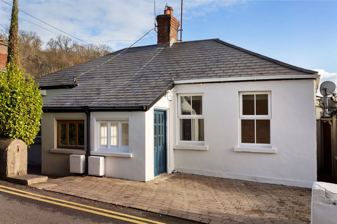 2 Hill Cottages, Killiney Hill Road, Killiney, Co. Dublin
