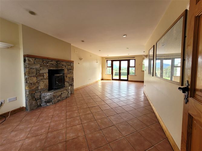 Stones Throw Cottage, Louisburgh, Mayo
