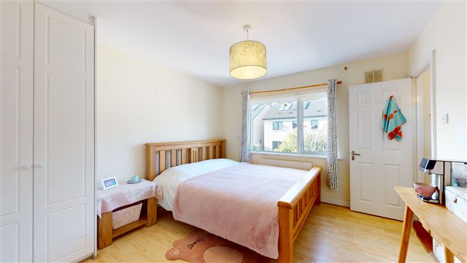 18 Charnwood Grove, Clonsilla, Dublin