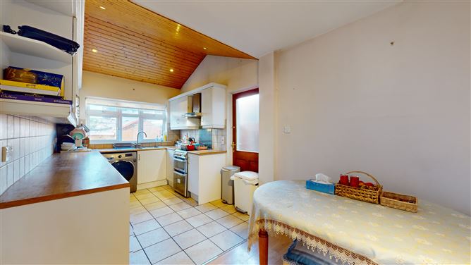 18 Charnwood Grove, Clonsilla, Dublin