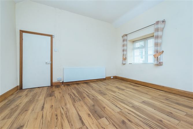 Farmhouse & Yard on c. 5.33 Acres, Cloncourse, Mountrath, Portlaoise, Co. Laois, Portlaoise, Laois