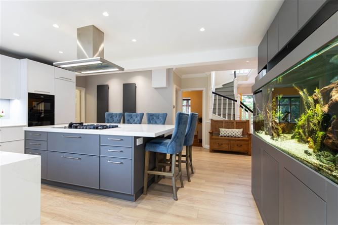 https://photos-a.propertyimages.ie/media/5/9/1/5006195/7cba60c4-173d-45d2-9783-4f24b6586d30_l.jpg