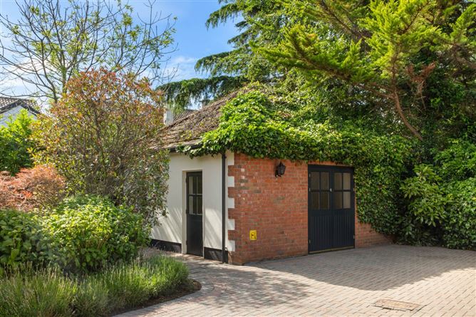 https://photos-a.propertyimages.ie/media/5/9/1/5006195/7cba60c4-173d-45d2-9783-4f24b6586d30_l.jpg