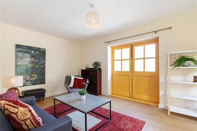 https://photos-a.propertyimages.ie/media/5/9/1/5006195/7cba60c4-173d-45d2-9783-4f24b6586d30_l.jpg