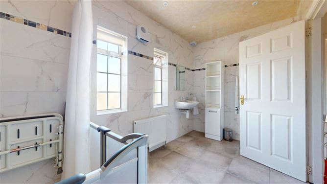 Photo 23 of 39 — Doonaree, 172 Howth Rd, Sutton, Dublin 13