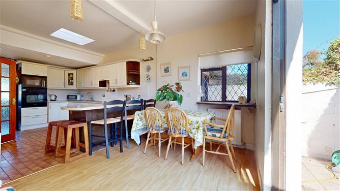 Photo 17 of 39 — Doonaree, 172 Howth Rd, Sutton, Dublin 13