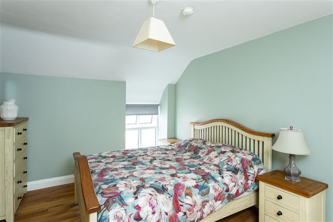 Hamlet Cottage, Kilmacsimon Quay, Bandon, Cork