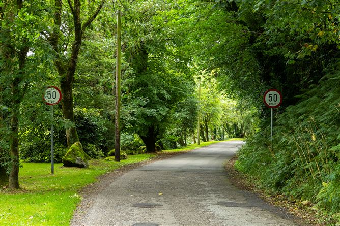 Hamlet Cottage, Kilmacsimon Quay, Bandon, Cork