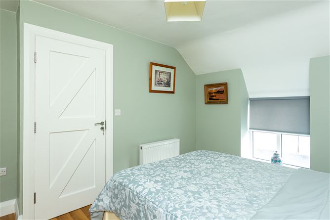 Hamlet Cottage, Kilmacsimon Quay, Bandon, Cork