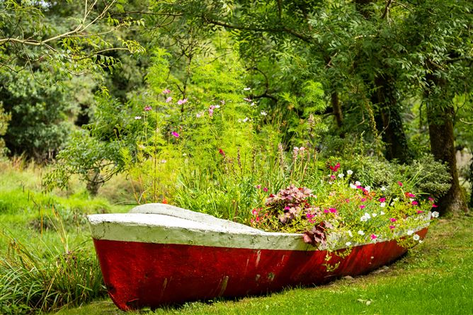 Hamlet Cottage, Kilmacsimon Quay, Bandon, Cork
