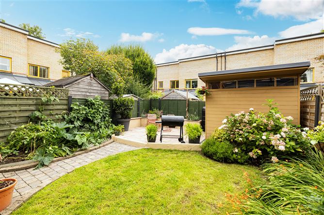 28 ALL HALLOWS SQUARE , Drumcondra, Dublin 9