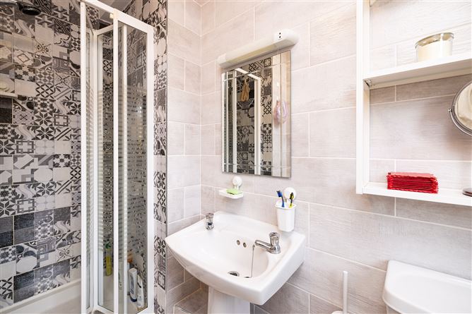 28 ALL HALLOWS SQUARE , Drumcondra, Dublin 9