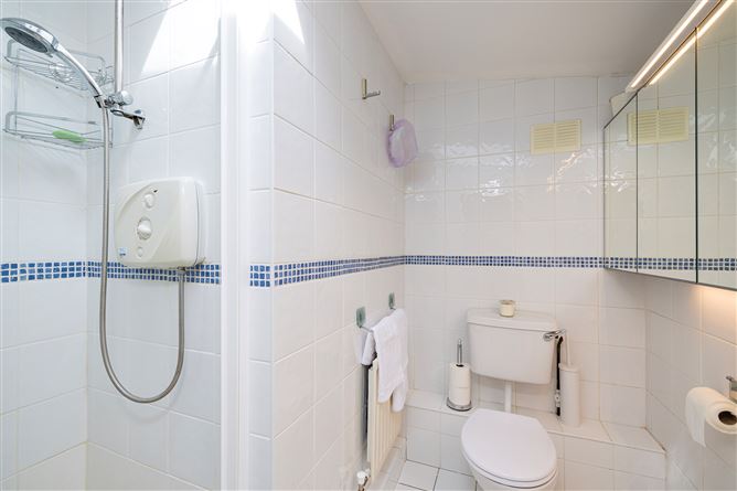 28 ALL HALLOWS SQUARE , Drumcondra, Dublin 9