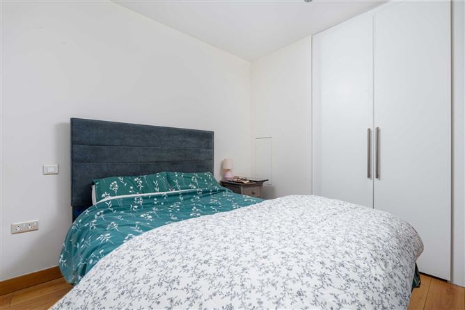 27 Kirkpatrick House, Spencer Dock, Dublin 1, County Dublin