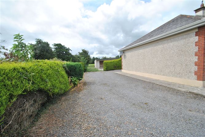 Clonakenny, Roscrea, Co. Tipperary