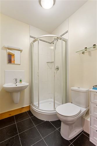 1B Belarmine Drive, Stepaside, Dublin 18  , Stepaside, Dublin 18