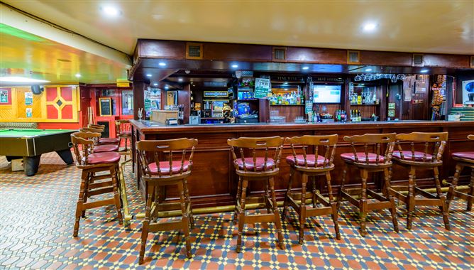 Landy's Irish Harp, 19 Irish Street, Ardee, Co. Louth