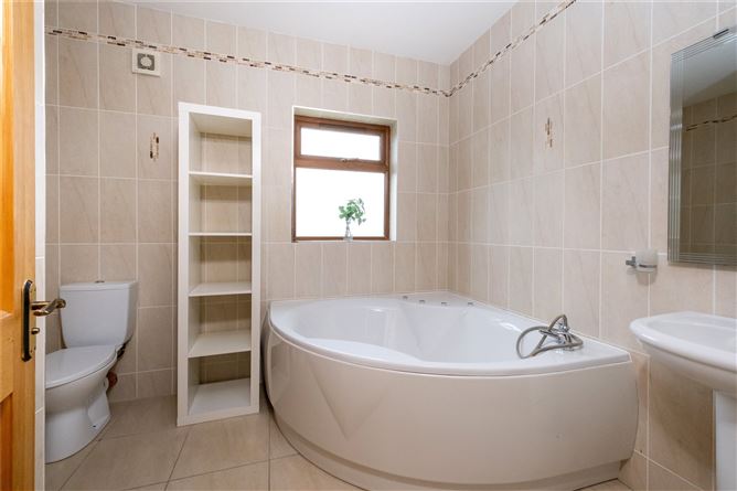 Moorefield, Eyrecourt, Ballinasloe, Co. Galway