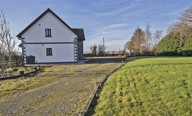 Tullyvrane, Coolnasmear, Dungarvan, Co. Waterford