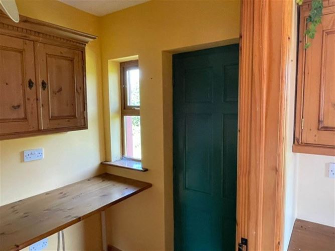 7 Cois Na Habhainn, Carrigaholt, County Clare