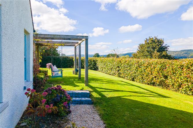 An Cnoc Beag, Ashford, Wicklow