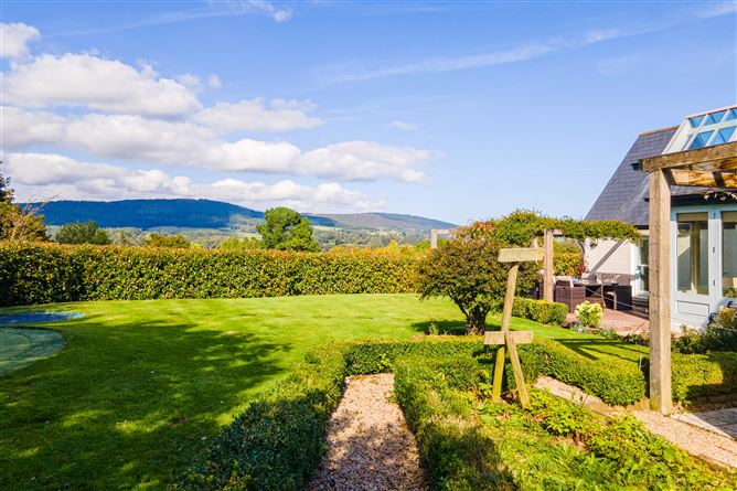 An Cnoc Beag, Ashford, Wicklow