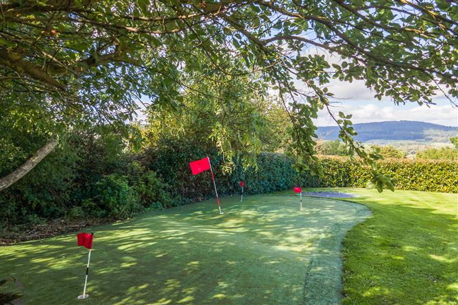 An Cnoc Beag, Ashford, Wicklow
