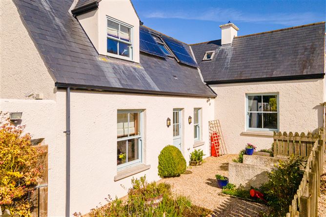 An Cnoc Beag, Ashford, Wicklow