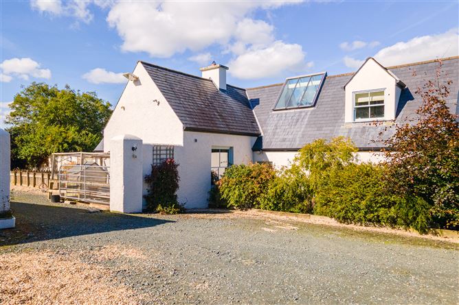 An Cnoc Beag, Ashford, Wicklow