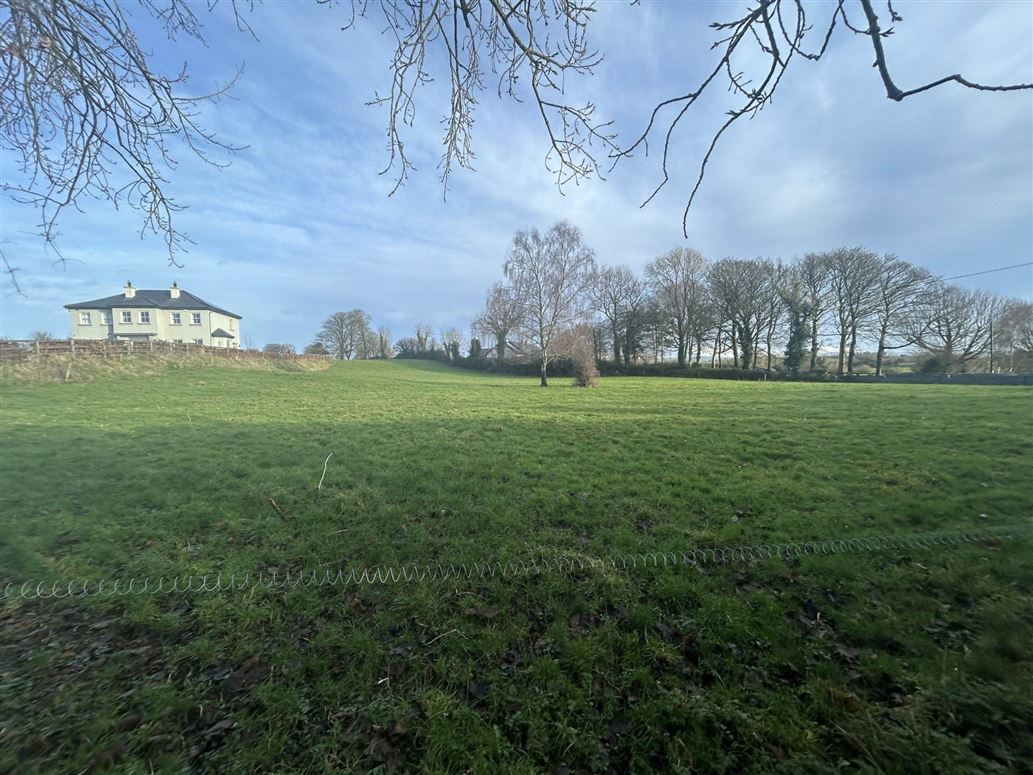 Tulla Road, Quin, County Clare