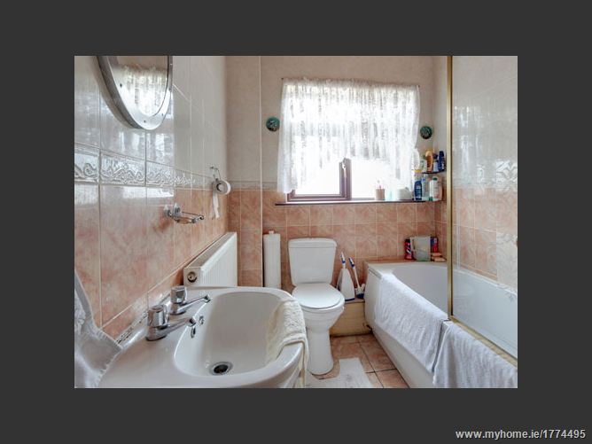 9 Pinewoods, Clondalkin, Dublin 22