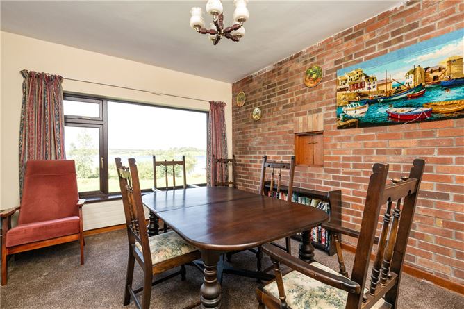 Green Rushes, Clooneigh, Carrick-On-Shannon, Co. Roscommon