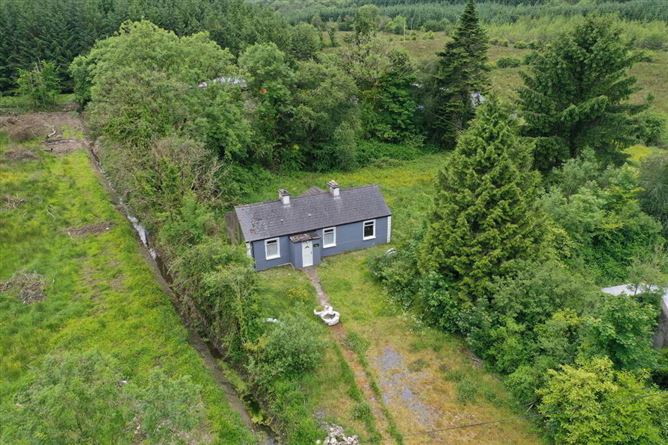 Ivy Cottage, Edenan And Kinclare, Ballinagare, Castlerea, Roscommon