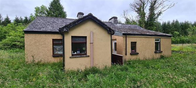 Ivy Cottage, Edenan And Kinclare, Ballinagare, Castlerea, Roscommon